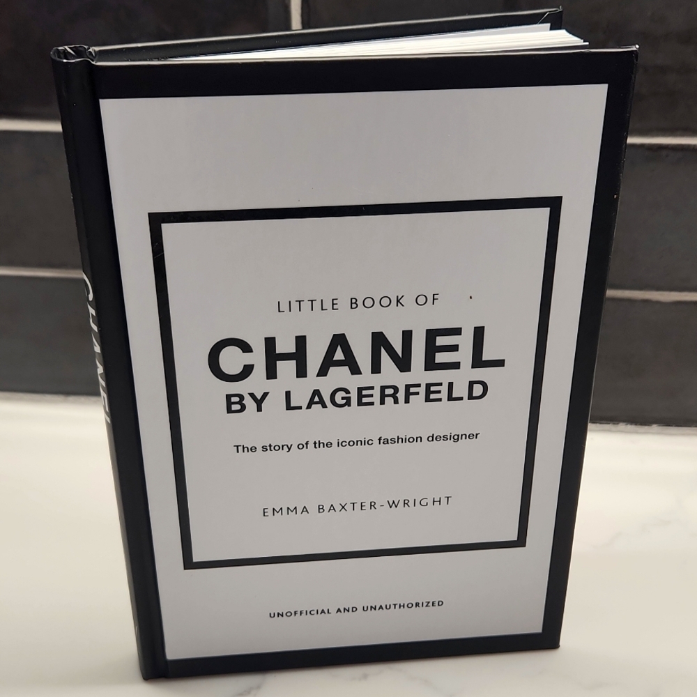Little Book - Black and White